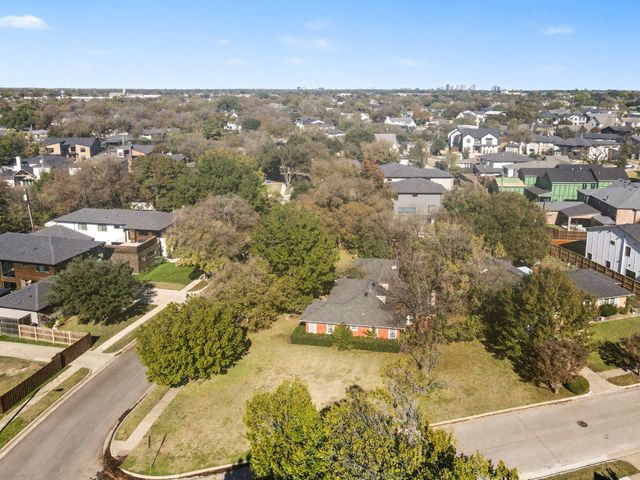 9734 Mixon Drive, Dallas, TX 75220