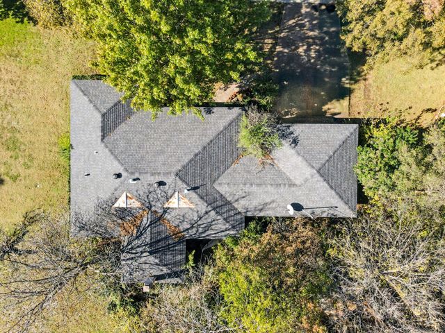 9734 Mixon Drive, Dallas, TX 75220