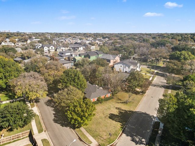 9734 Mixon Drive, Dallas, TX 75220