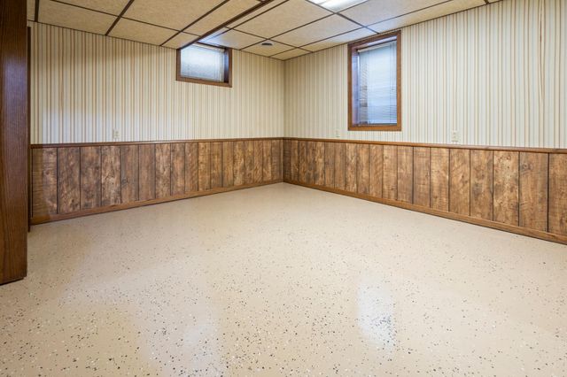1448 Wildwood Road, Saint Cloud, MN 56303