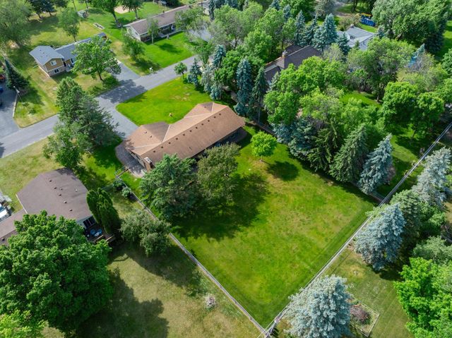 1448 Wildwood Road, Saint Cloud, MN 56303