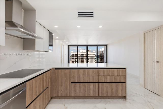 2401 S Ocean Dr PH-A4, Hollywood, FL 33019