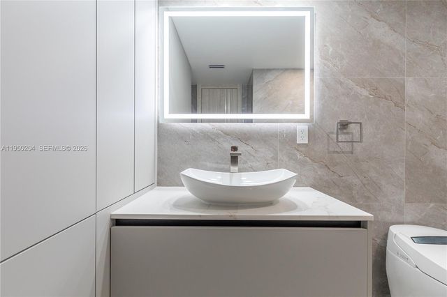 2401 S Ocean Dr PH-A4, Hollywood, FL 33019