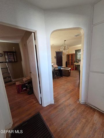 1217 HOWZE Street, El Paso, TX 79903