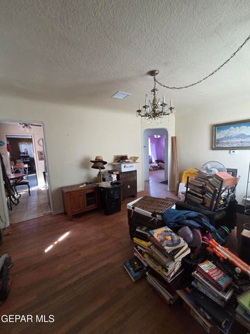 1217 HOWZE Street, El Paso, TX 79903