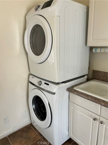 6688 6686 Yucca, 29 Palms, CA 92277