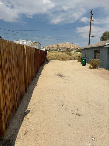 6688 6686 Yucca, 29 Palms, CA 92277