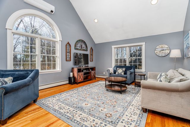 120 Robbs Hill Road, Lunenburg, MA 01462