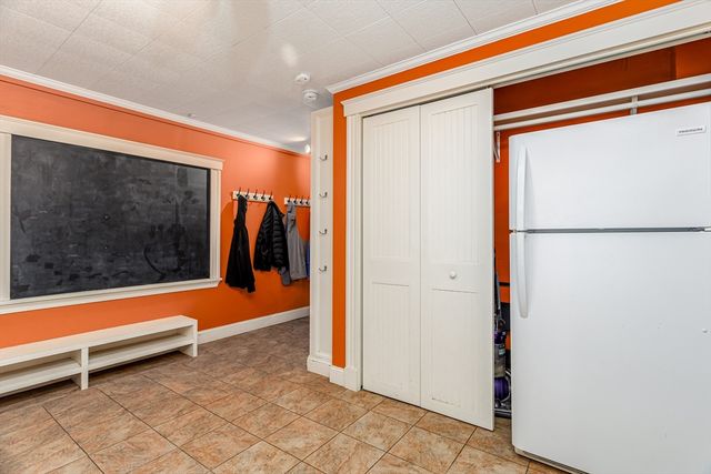 120 Robbs Hill Road, Lunenburg, MA 01462