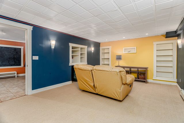 120 Robbs Hill Road, Lunenburg, MA 01462