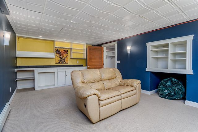 120 Robbs Hill Road, Lunenburg, MA 01462