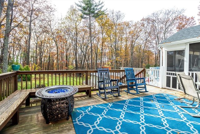 120 Robbs Hill Road, Lunenburg, MA 01462