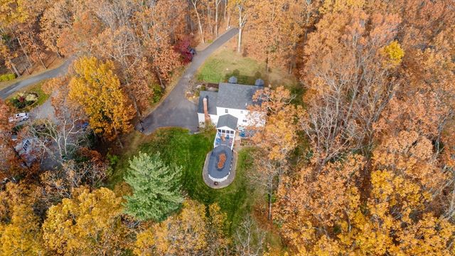 120 Robbs Hill Road, Lunenburg, MA 01462