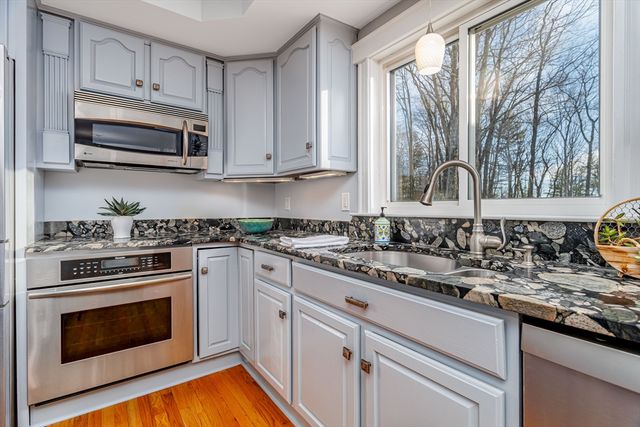 120 Robbs Hill Road, Lunenburg, MA 01462