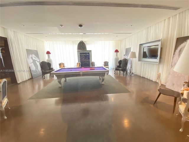 465 Brickell Ave 3004, Miami, FL 33131