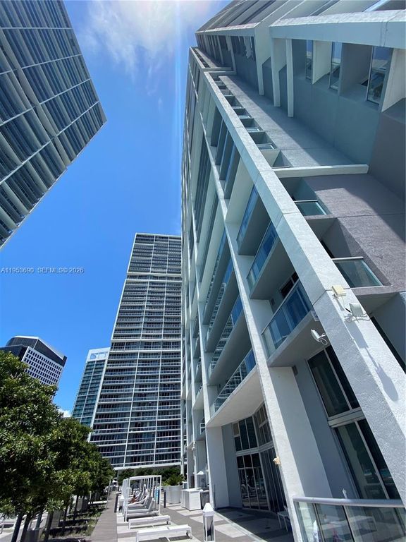 465 Brickell Ave 3004, Miami, FL 33131