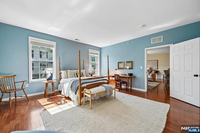 4 Quarry Drive B2, Woodland Park, NJ 07424