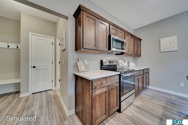 8501 Regent Court, Lincoln, NE 68507