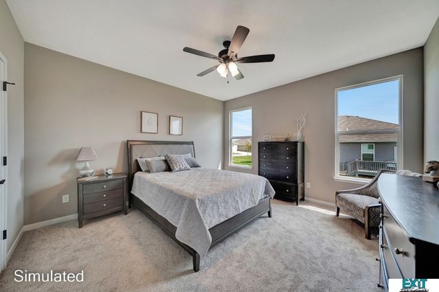 8501 Regent Court, Lincoln, NE 68507