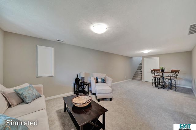 8501 Regent Court, Lincoln, NE 68507