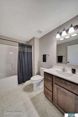 8501 Regent Court, Lincoln, NE 68507