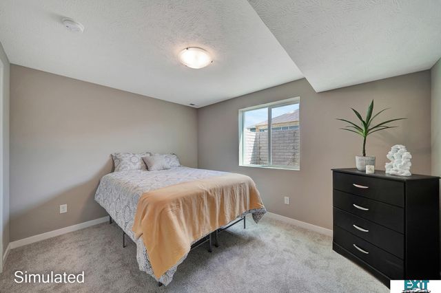 8501 Regent Court, Lincoln, NE 68507