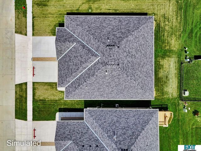 8501 Regent Court, Lincoln, NE 68507