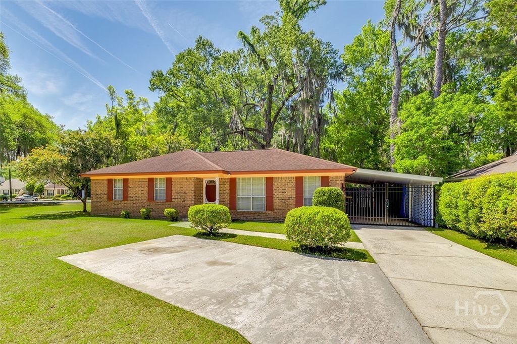 Image 2 of property listing at 937 Mill Drive, Savannah, GA 31419