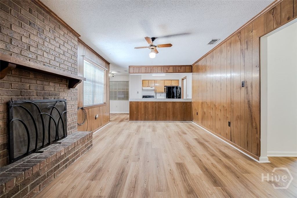 Image 22 of property listing at 937 Mill Drive, Savannah, GA 31419