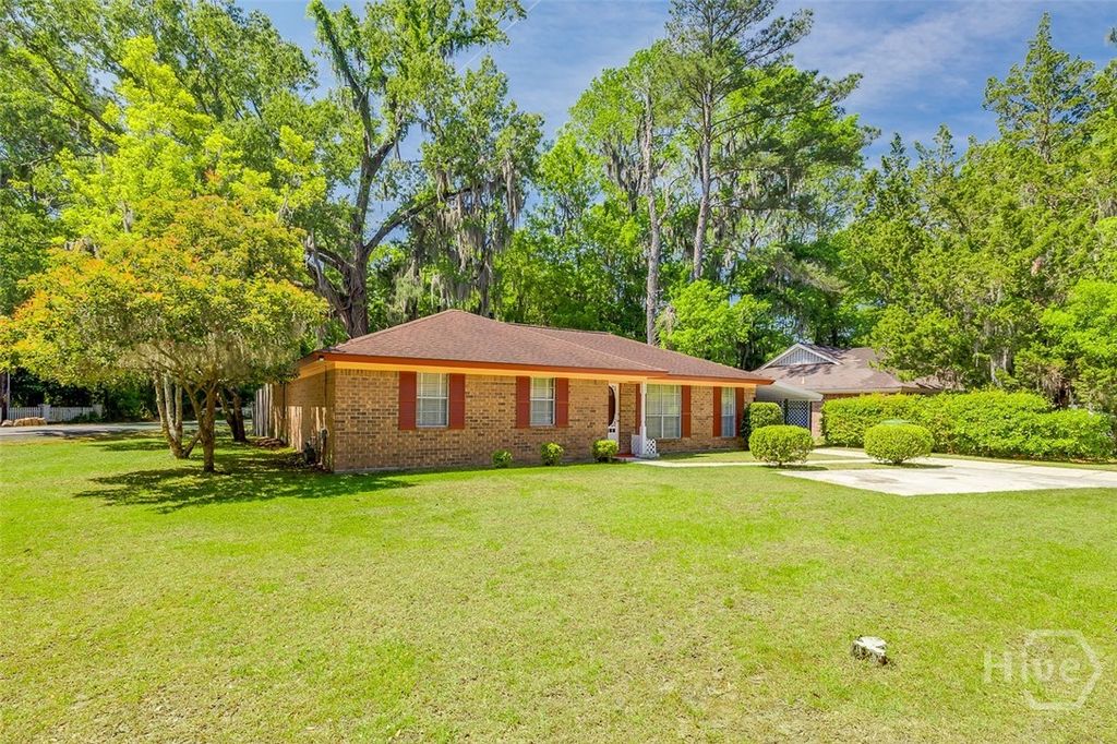 Image 3 of property listing at 937 Mill Drive, Savannah, GA 31419