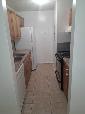 1080 N Benoist Farms Road 204, West Palm Beach, FL 33411