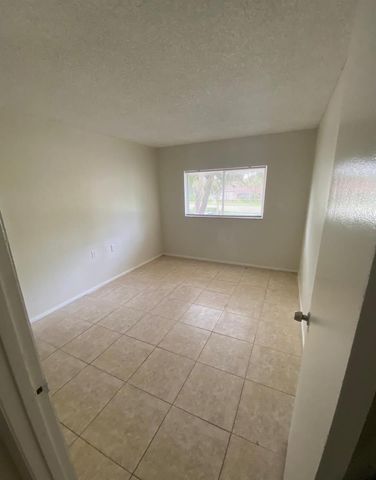 1080 N Benoist Farms Road 204, West Palm Beach, FL 33411