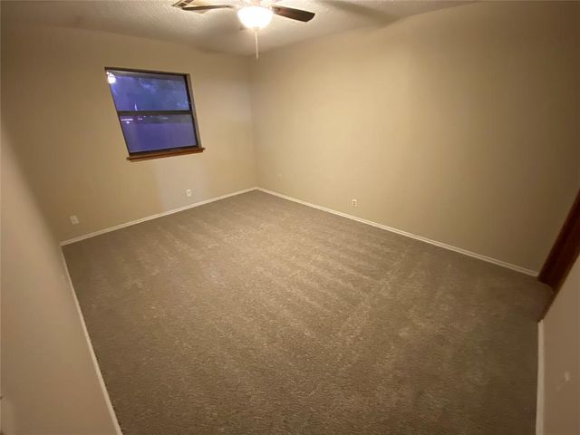 805 Condor Court, Noble, OK 73068