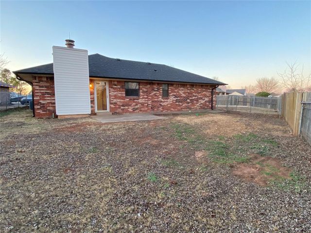 805 Condor Court, Noble, OK 73068