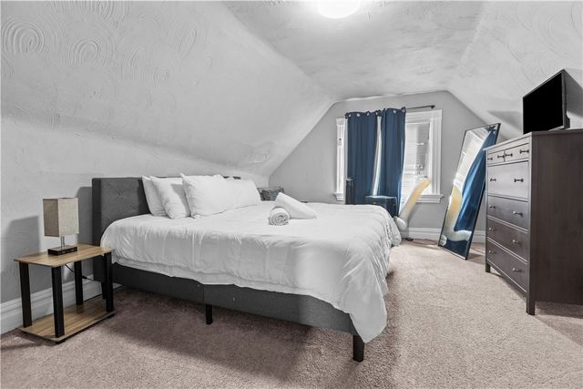 17 Lelia St, Mt Washington, PA 15211