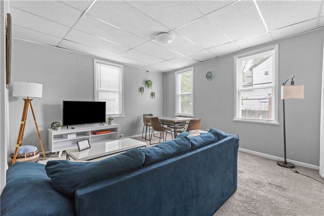 17 Lelia St, Mt Washington, PA 15211