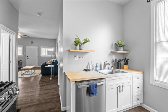 17 Lelia St, Mt Washington, PA 15211