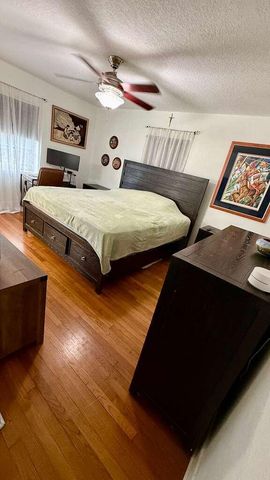 147 E 28th Street E, Riviera Beach, FL 33404