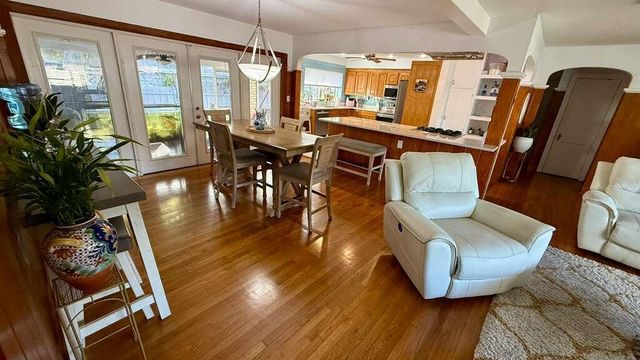 147 E 28th Street E, Riviera Beach, FL 33404