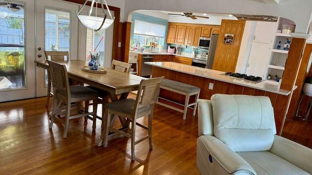 147 E 28th Street E, Riviera Beach, FL 33404