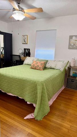 147 E 28th Street E, Riviera Beach, FL 33404