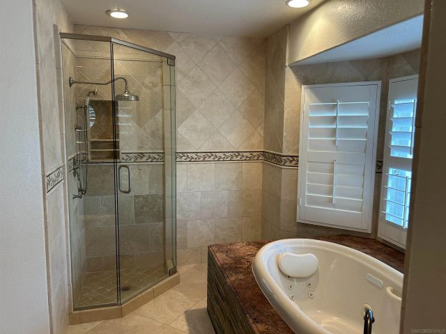 16521 Calle Pulido, San Diego, CA 92128