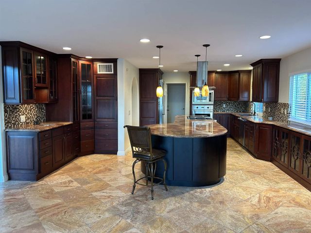 16521 Calle Pulido, San Diego, CA 92128