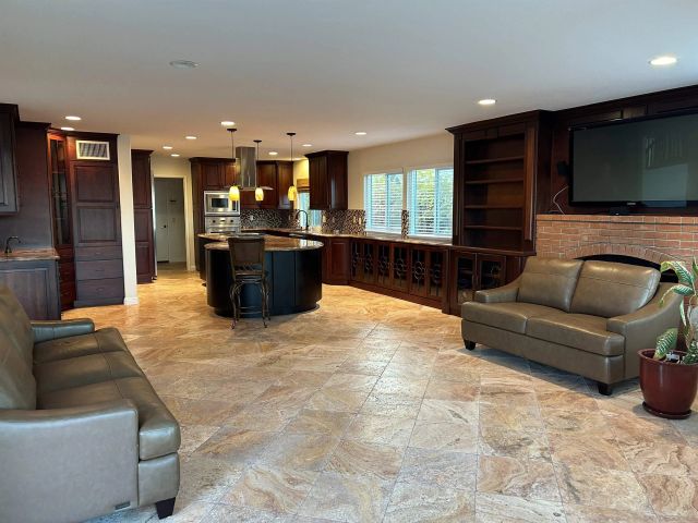 16521 Calle Pulido, San Diego, CA 92128