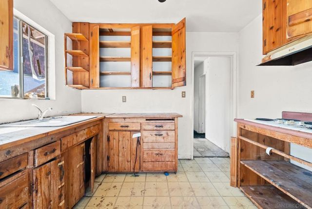 6133 Rainbow Heights Rd, Fallbrook, CA 92028