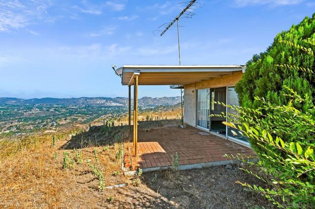 6133 Rainbow Heights Rd, Fallbrook, CA 92028