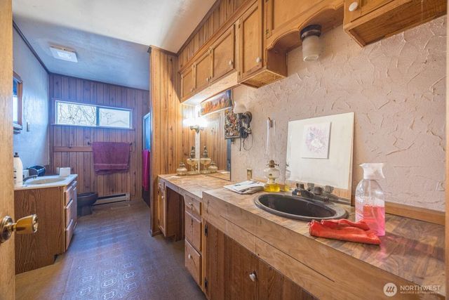 1103 W Spruce Street, Port Angeles, WA 98363