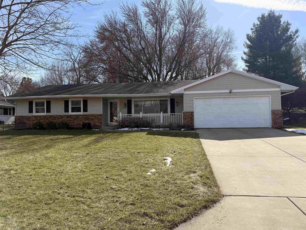 2781 Marledge Street, Fitchburg, WI 53711