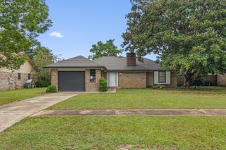 410 Rue Des Tours, Mary Esther, FL 32569