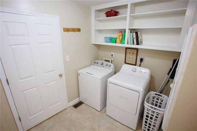 4450 Bay Creek Road, Loganville, GA 30052